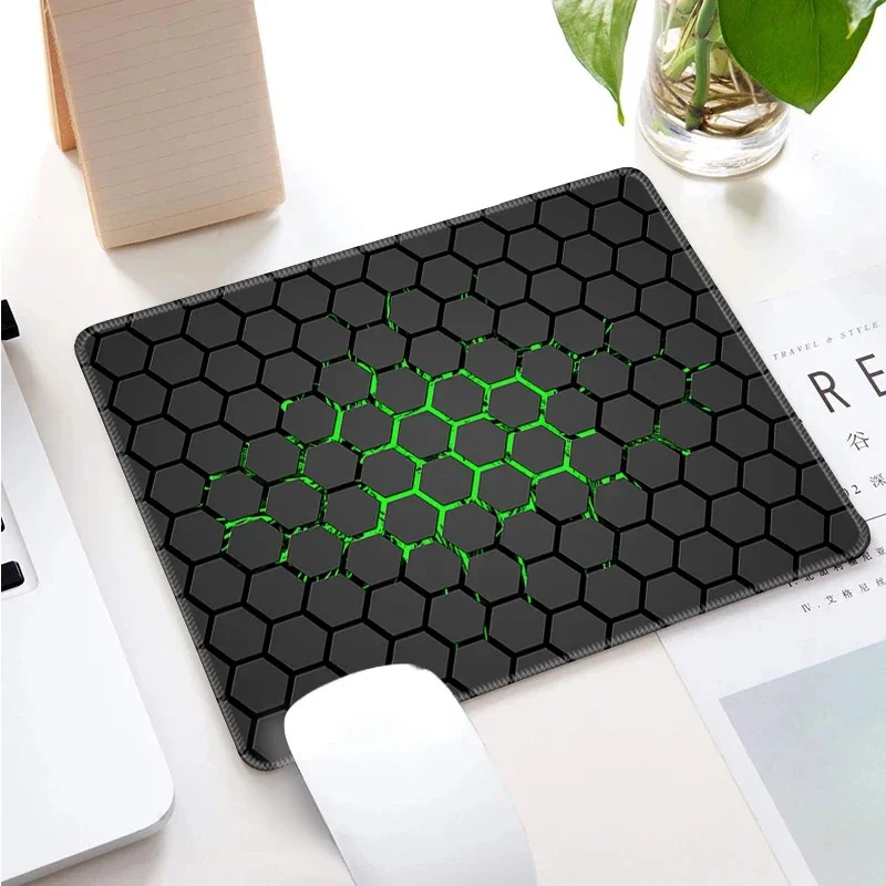 Alas Mouse Seni Geometris Alas - Gaming Keyboard Mini ulasan dan harga